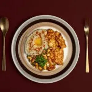 Cajun-Chicken-with-Poached-Egg-image-harvestermenuuk.com