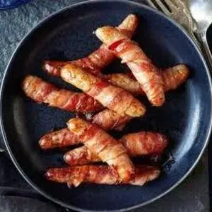 Add-5-Pigs-in-Blankets-image-harvestermenuuk.com