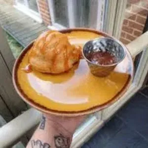 Toffee-Sauce-V-image-harvestermenuuk.com