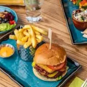 3‑Course-Lunch-Set-image-harvestermenuuk.com